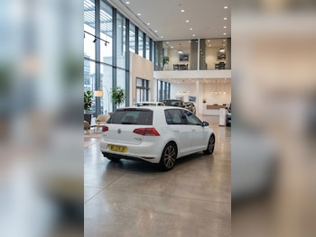 Used Volkswagen Golf 2013 for sale - 77656505: Photo