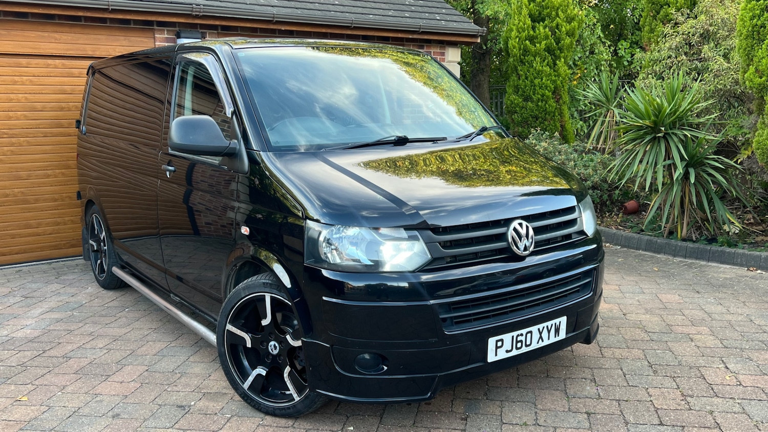 Used Volkswagen Transporter 2011 for sale - 76170549: Photo 1