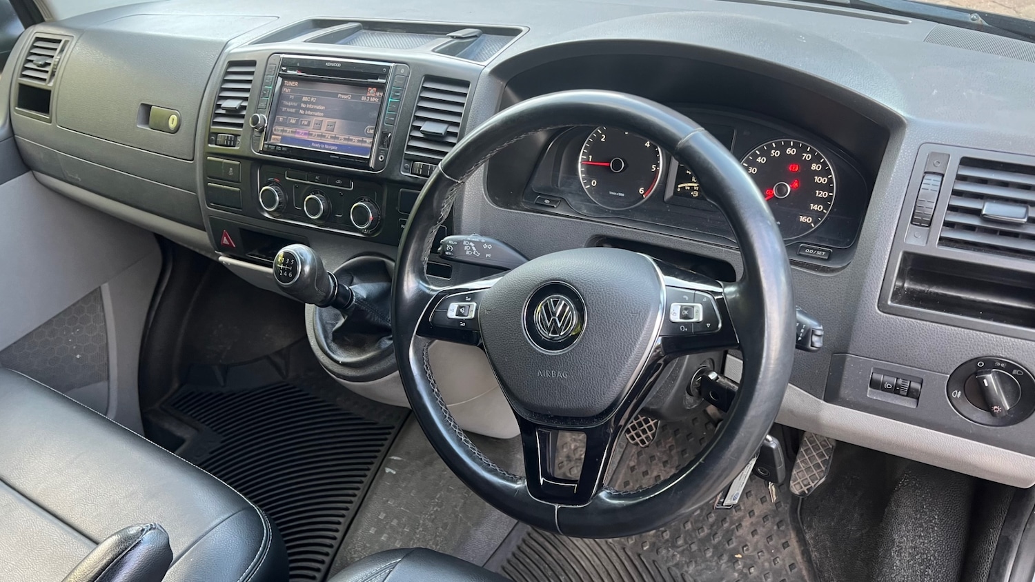 Used Volkswagen Transporter 2011 for sale - 76170549: Photo 14