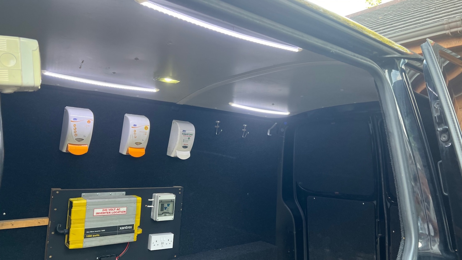 Used Volkswagen Transporter 2011 for sale - 76170549: Photo 18