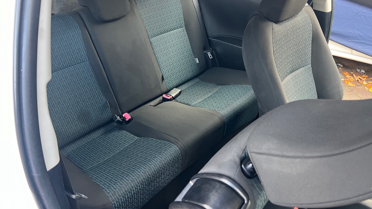 Used Toyota Yaris 2013 for sale - 76344352: Photo 15