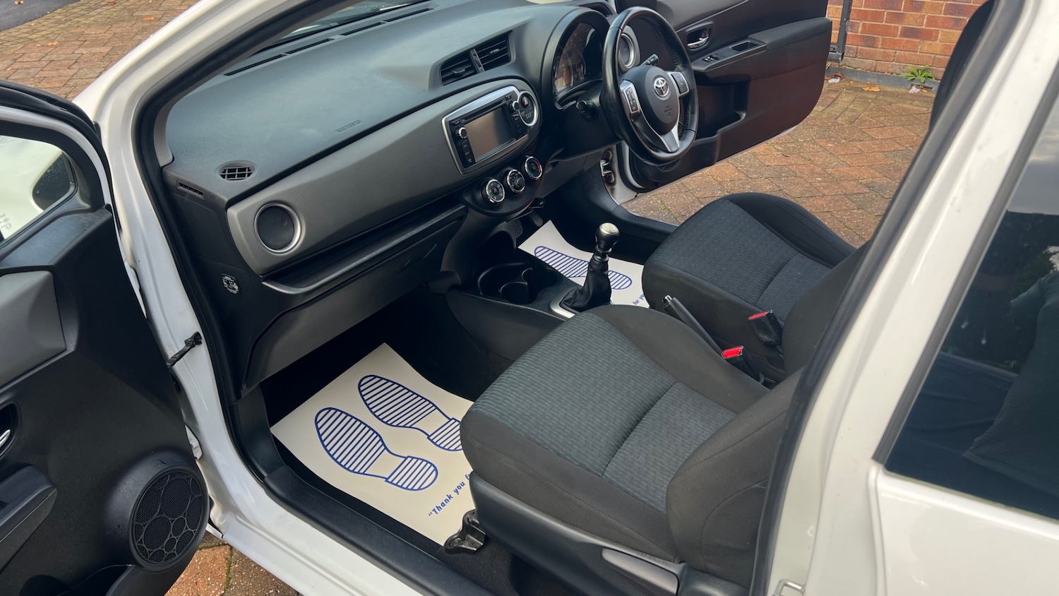 Used Toyota Yaris 2013 for sale - 76344352: Photo 16
