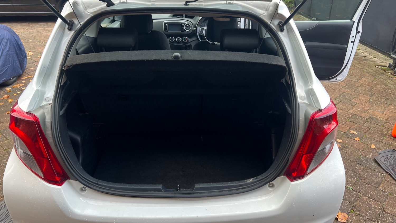 Used Toyota Yaris 2013 for sale - 76344352: Photo 20
