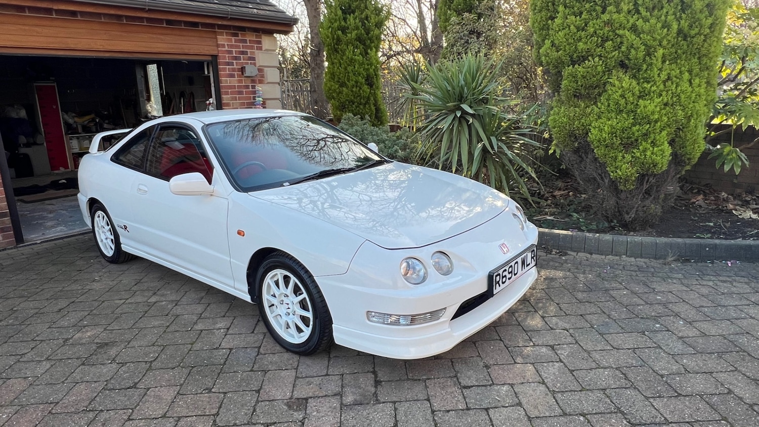Used Honda Integra 1998 for sale - 76748332: Photo 2