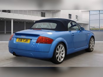 Used Audi TT 2002 for sale - 76450611: Photo