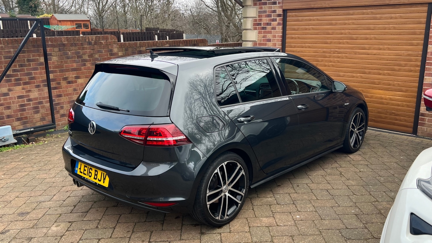 Used Volkswagen Golf 2016 for sale - 77802997: Photo 10