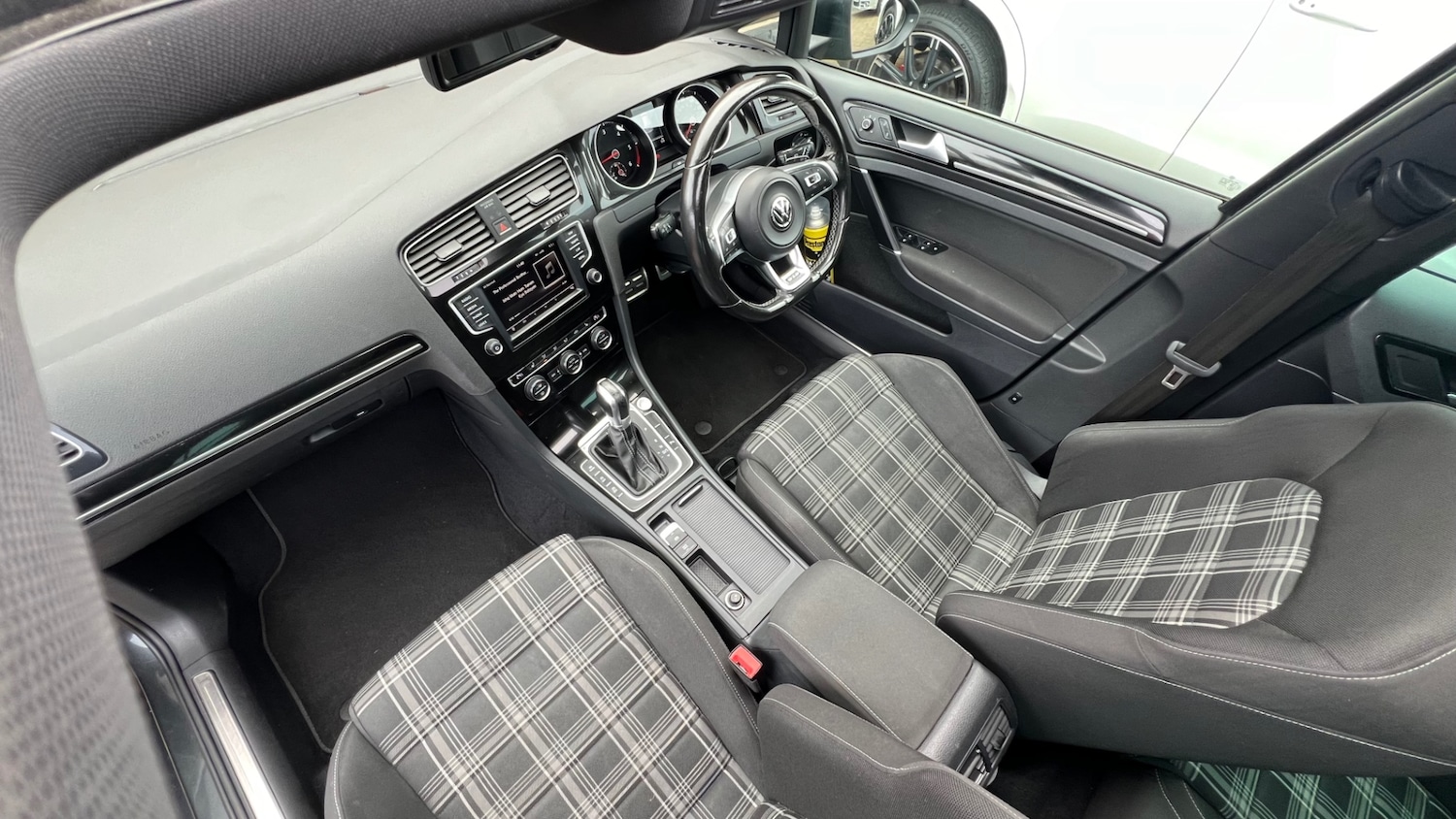 Used Volkswagen Golf 2016 for sale - 77802997: Photo 13