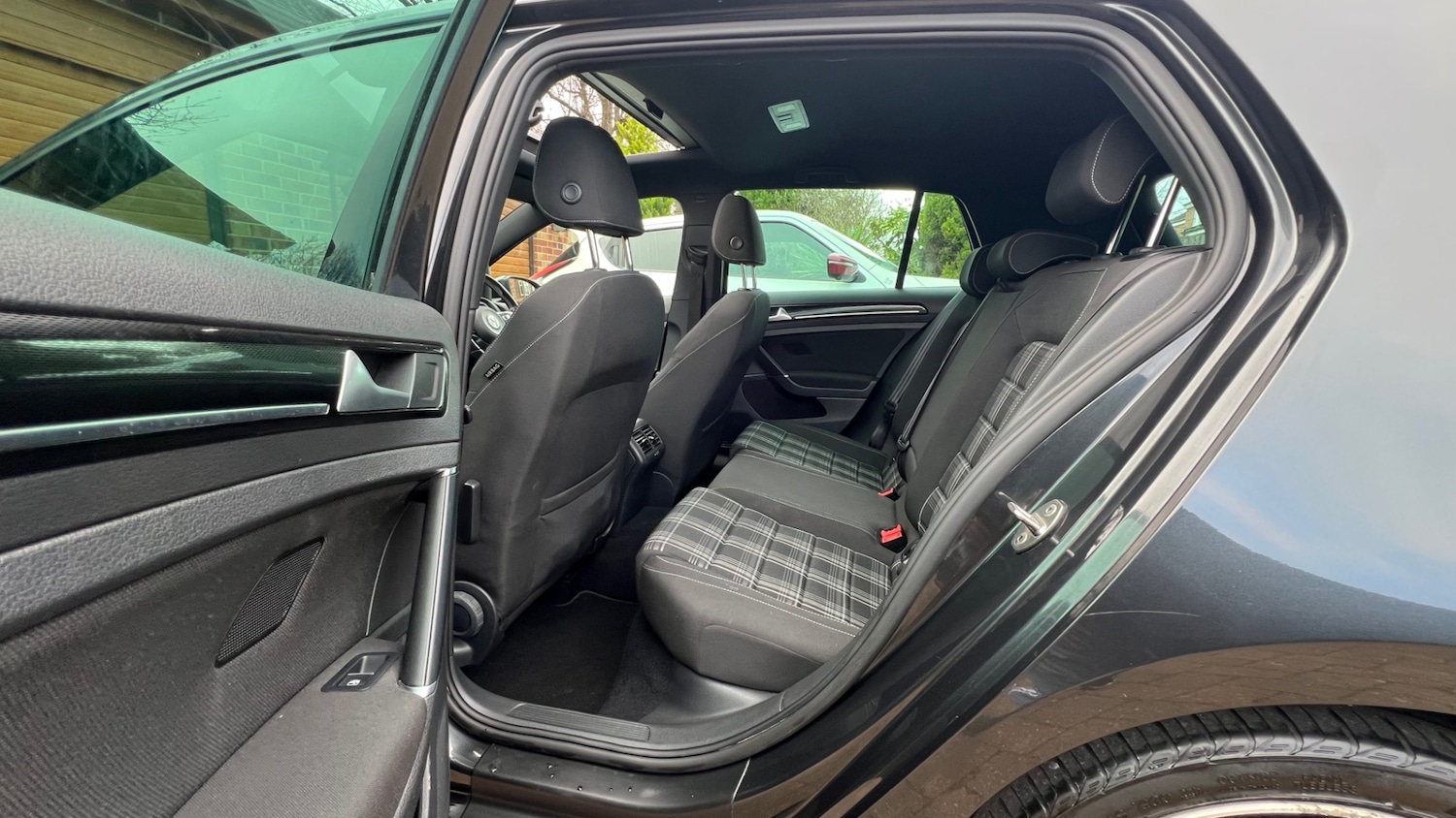 Used Volkswagen Golf 2016 for sale - 77802997: Photo 15