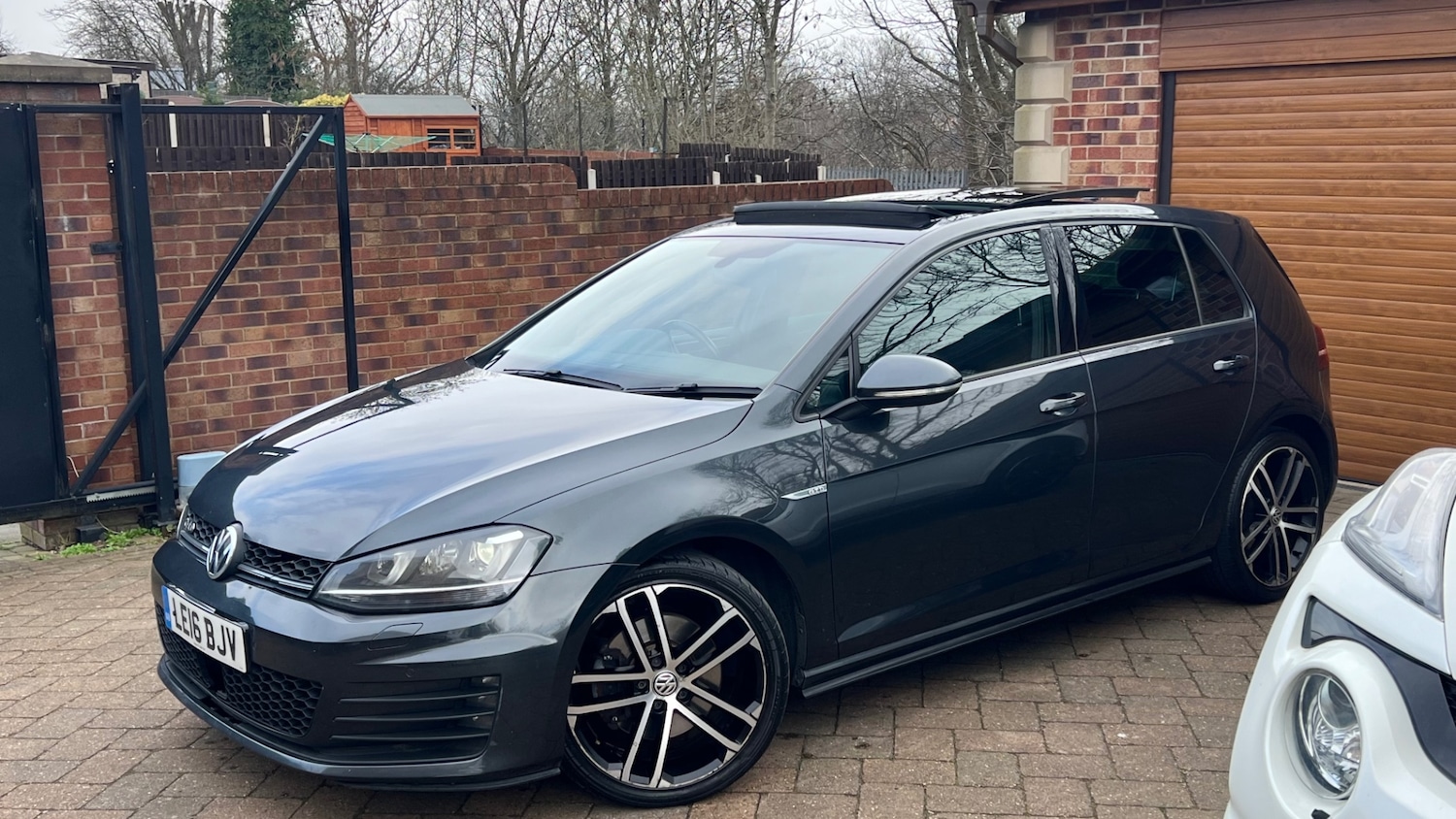 Used Volkswagen Golf 2016 for sale - 77802997: Photo 7