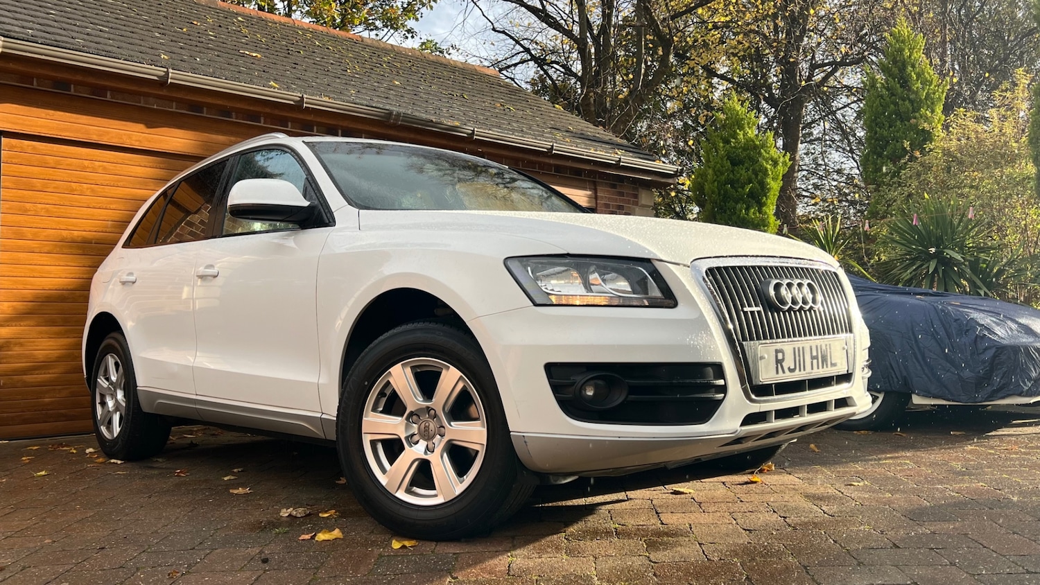 Used Audi Q5 2011 for sale - 76419169: Photo 2