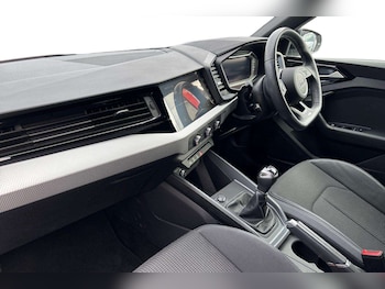 Used Audi A1 2023 for sale - 76230325: Photo 2