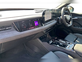 Used Audi Q6 e-tron 2025 for sale - 75202234: Photo