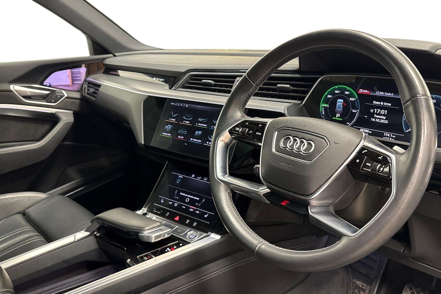 Used Audi e-tron 2020 for sale - 77000329: Photo 6