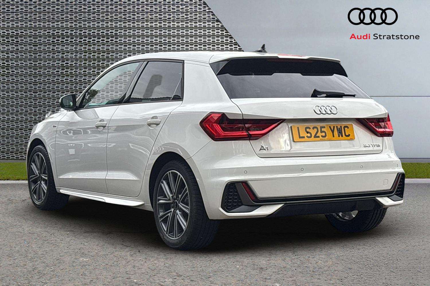 Used Audi A1 2025 for sale - 76156350: Photo 3