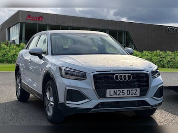 Audi - Q2