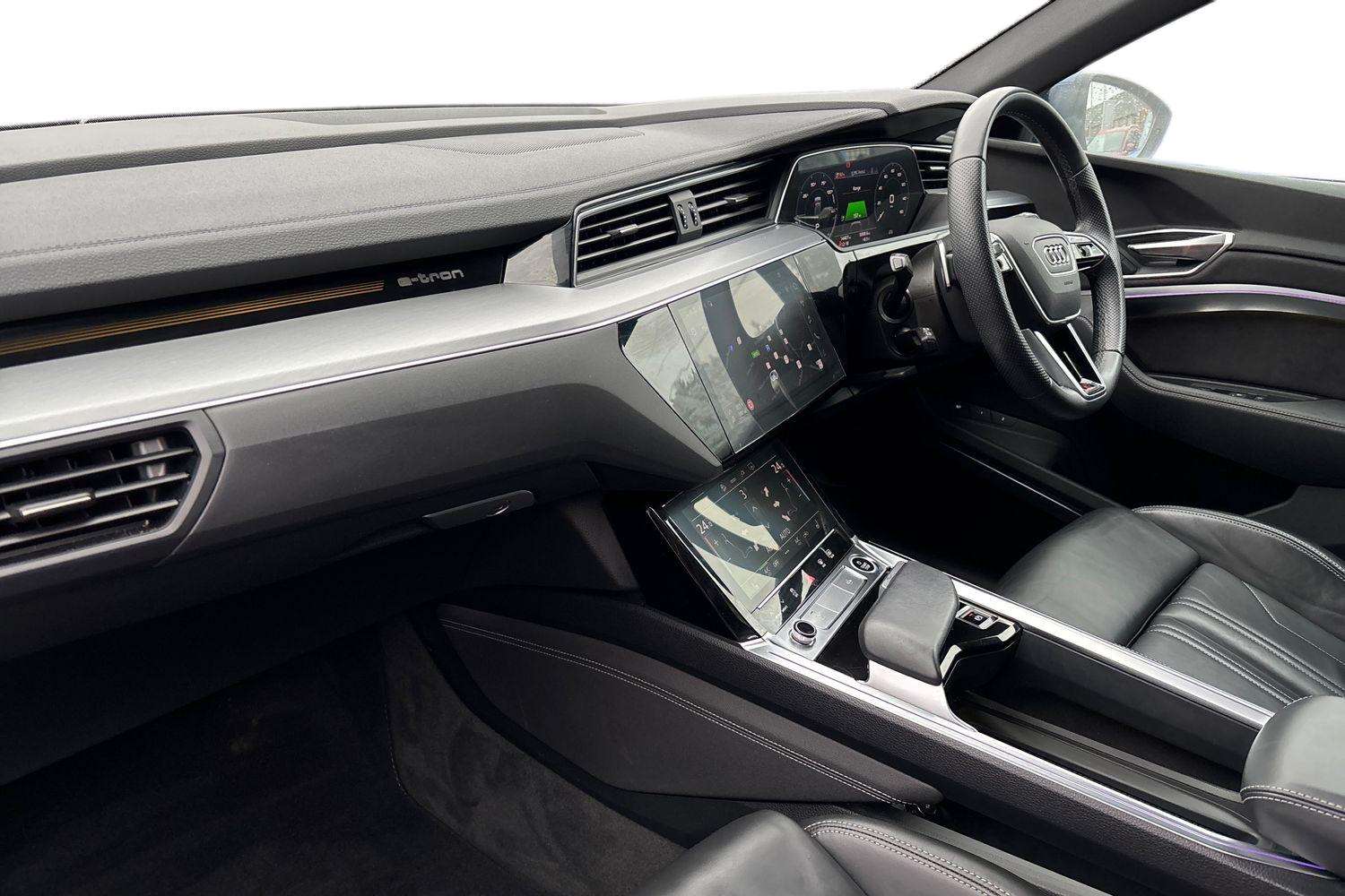 Used Audi e-tron 2022 for sale - 77076540: Photo 2