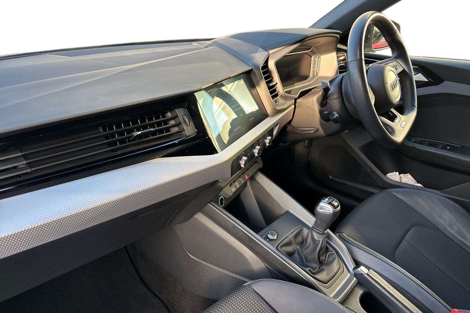 Used Audi A1 2021 for sale - 76789376: Photo 2