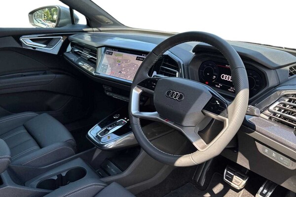 Used Audi Q4 e-tron 2025 for sale - 75234820: Photo 6