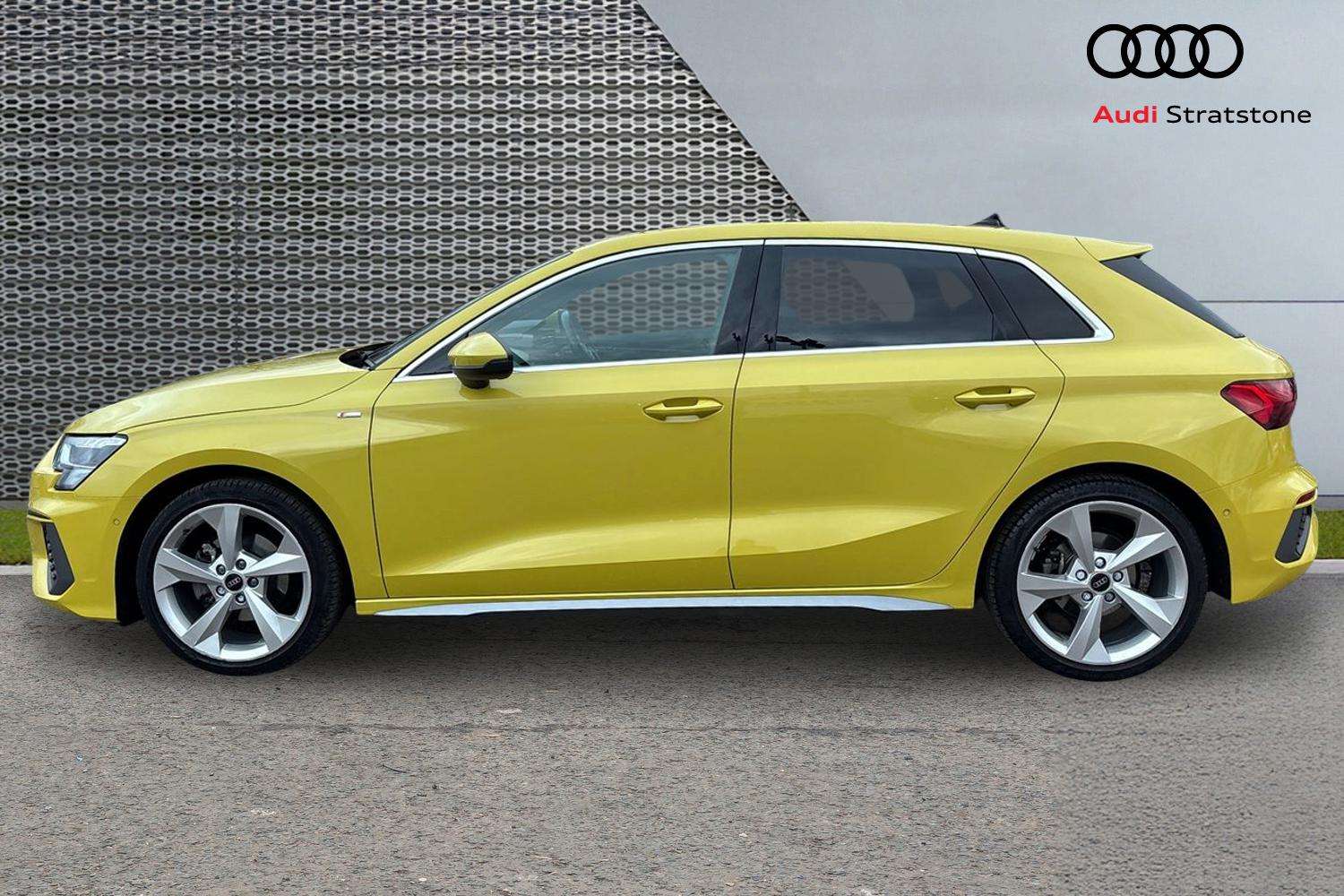 Used Audi A3 2023 for sale - 76746106: Photo 8