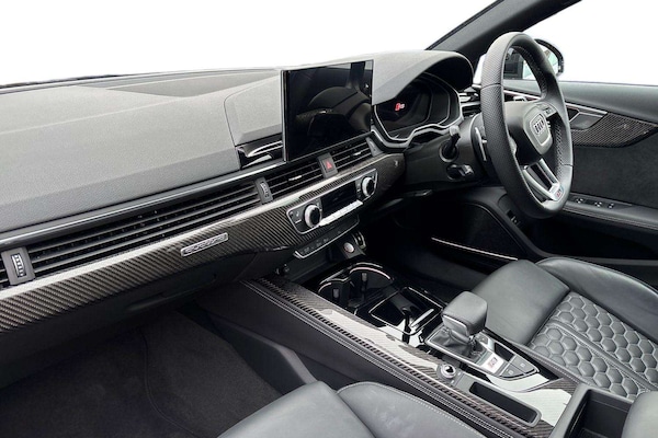 Used Audi RS4 2024 for sale - 76262440: Photo 2