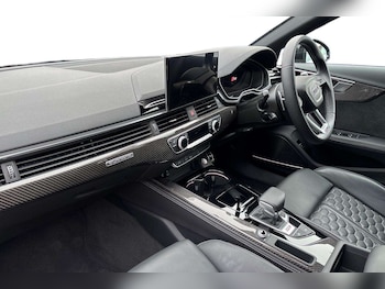 Used Audi RS4 2024 for sale - 76262440: Photo 2