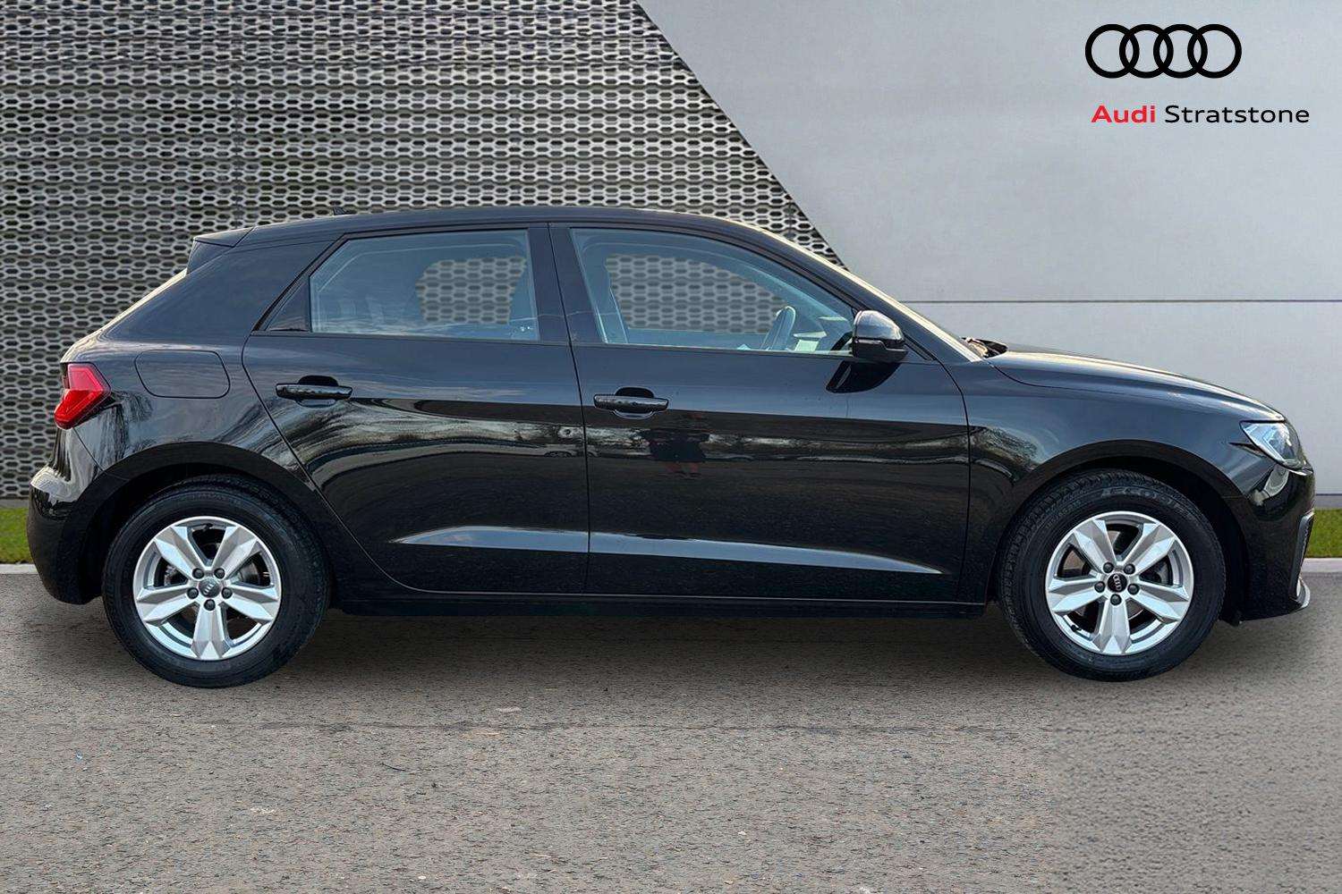 Used Audi A1 2021 for sale - 76475780: Photo 4