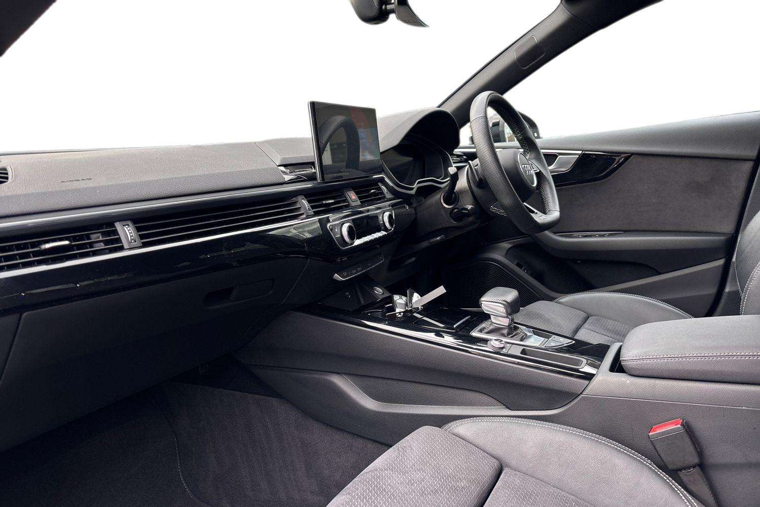 Used Audi A5 2023 for sale - 76889719: Photo 2