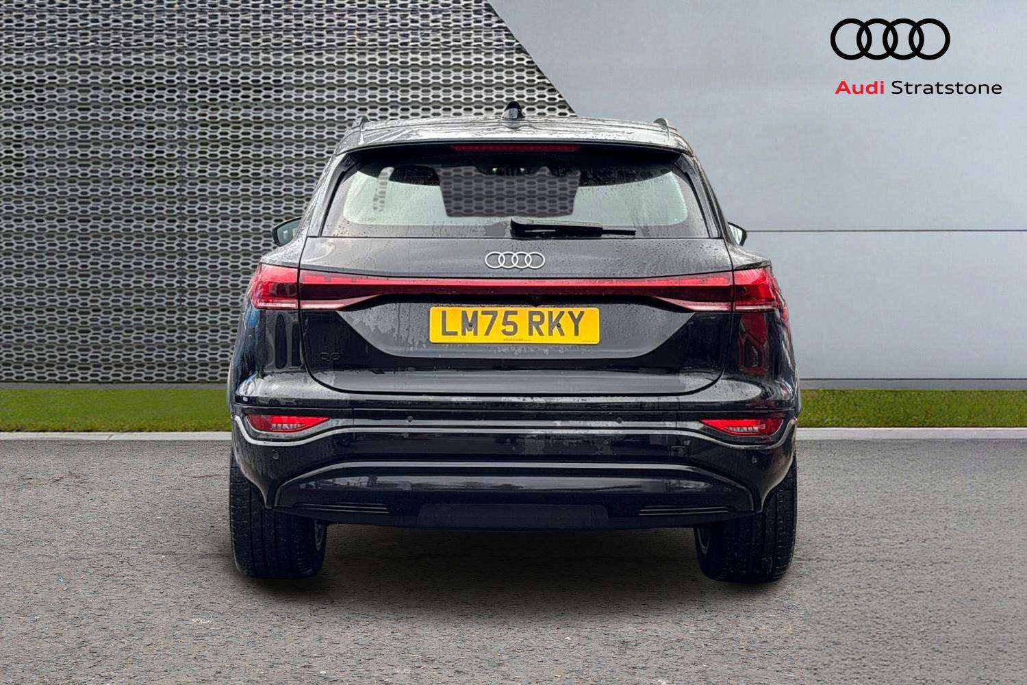 Used Audi Q6 e-tron 2025 for sale - 76692158: Photo 7