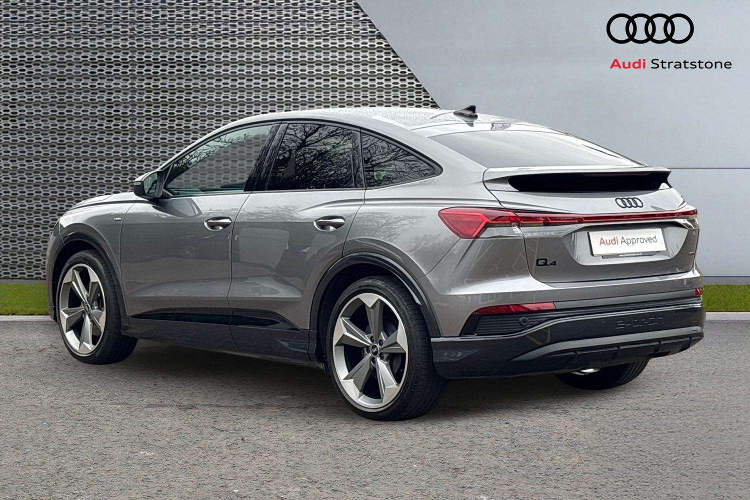 Used Audi Q4 e-tron 2023 for sale - 78129777: Photo 3