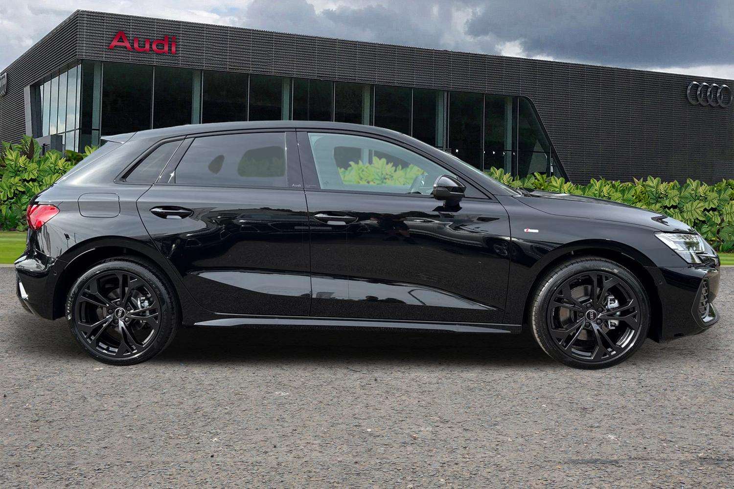 Used Audi A3 2025 for sale - 76875787: Photo 4