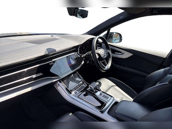 Used Audi Q7 2023 for sale - 78825249: Photo