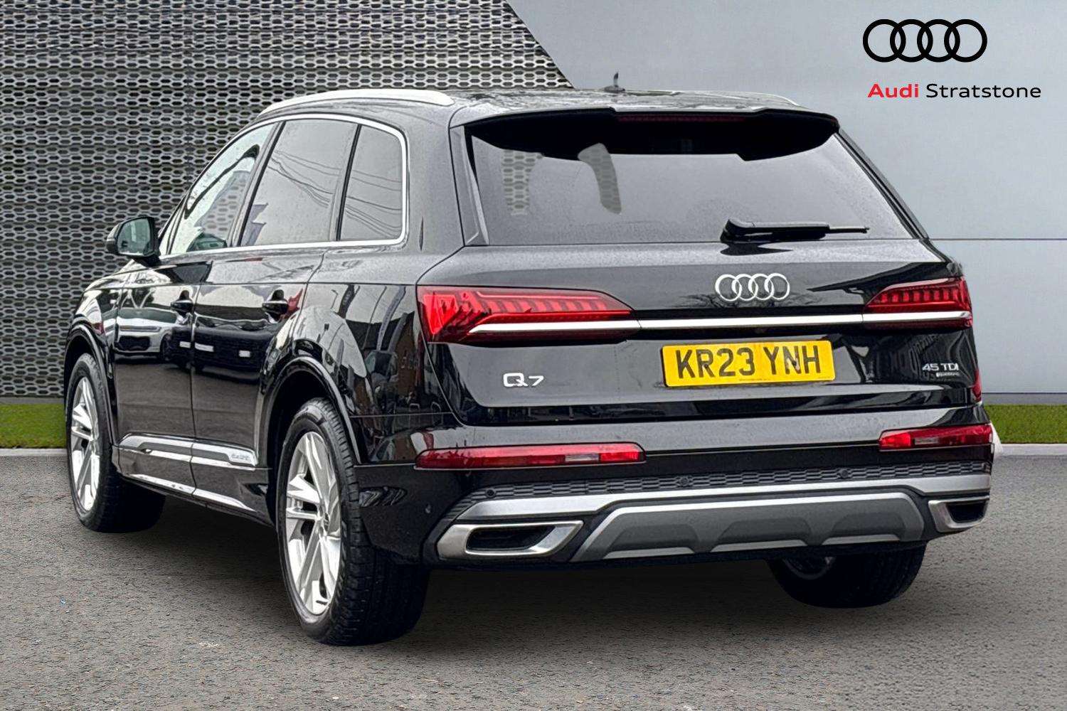 Used Audi Q7 2023 for sale - 77294311: Photo 3