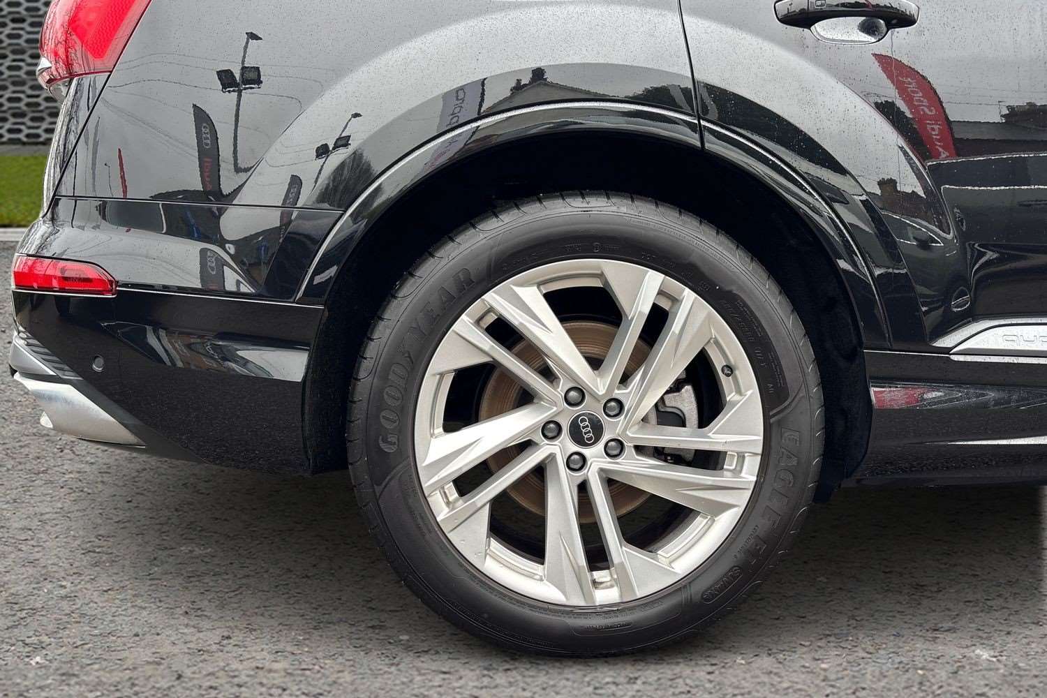 Used Audi Q7 2023 for sale - 77294311: Photo 9