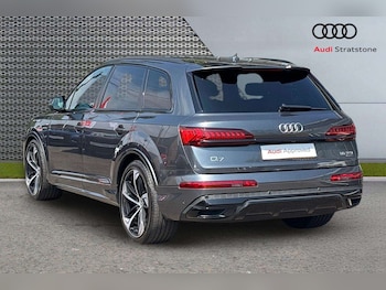 Used Audi Q7 2024 for sale - 79545054: Photo