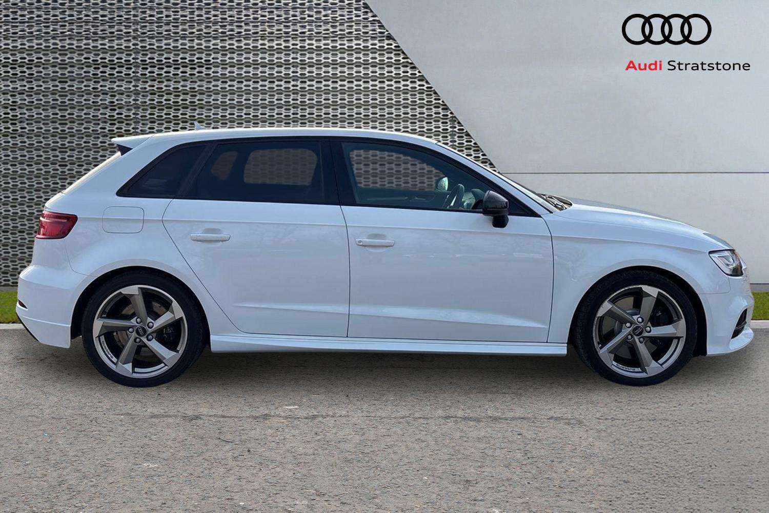 Used Audi A3 2018 for sale - 77995824: Photo 4