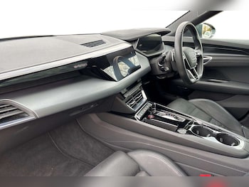 Used Audi e-tron GT 2022 for sale - 76475864: Photo