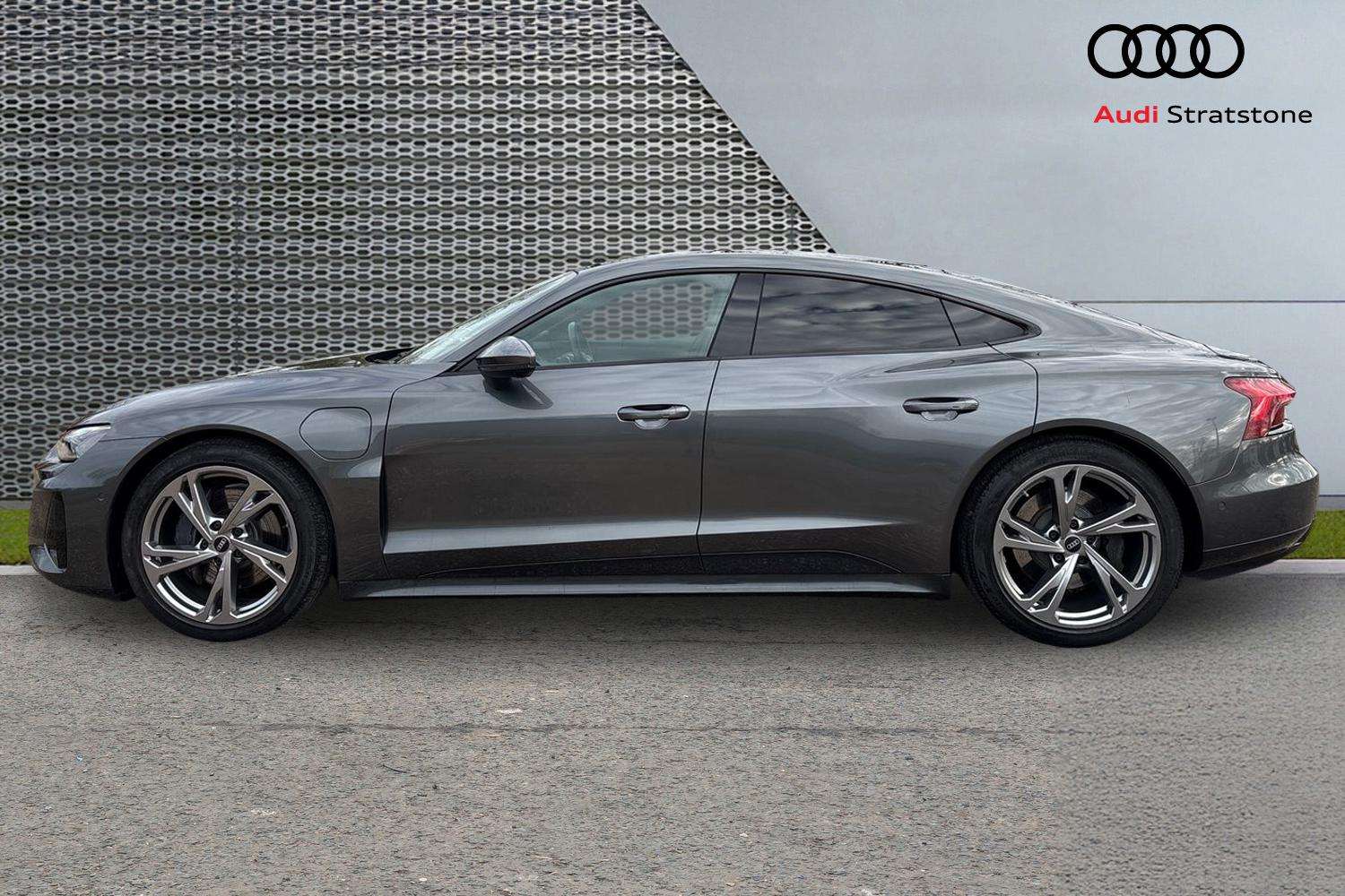 Used Audi e-tron GT 2022 for sale - 76475864: Photo 8