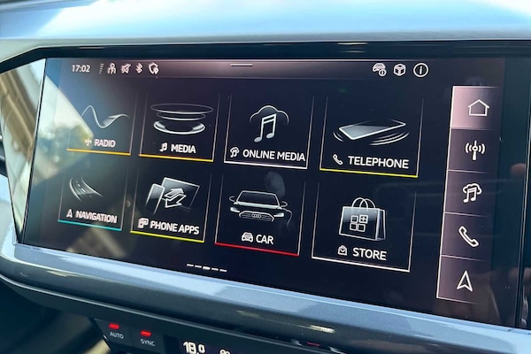 Used Audi Q4 e-tron 2025 for sale - 76230445: Photo 14