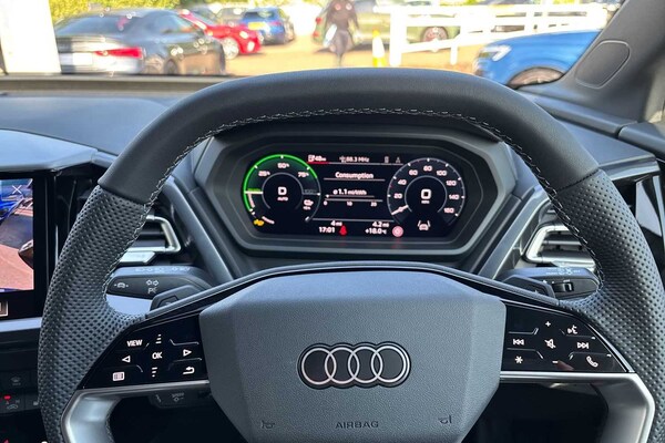 Used Audi Q4 e-tron 2025 for sale - 76230445: Photo 17
