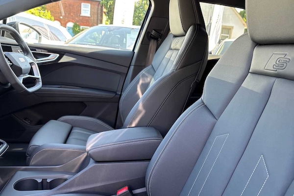 Used Audi Q4 e-tron 2025 for sale - 76230445: Photo 20