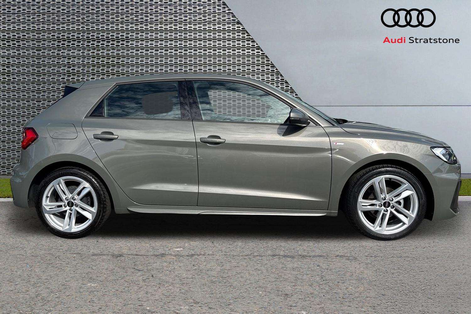 Used Audi A1 2023 for sale - 76015869: Photo 4
