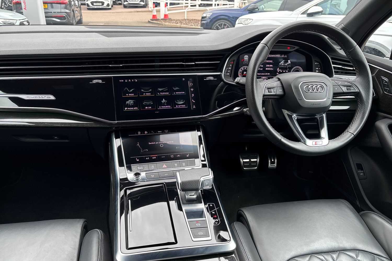 Used Audi Q7 2022 for sale - 76648821: Photo 12