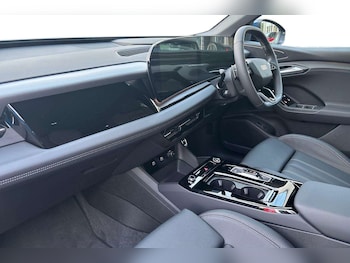 Used Audi Q6 e-tron 2025 for sale - 77270227: Photo