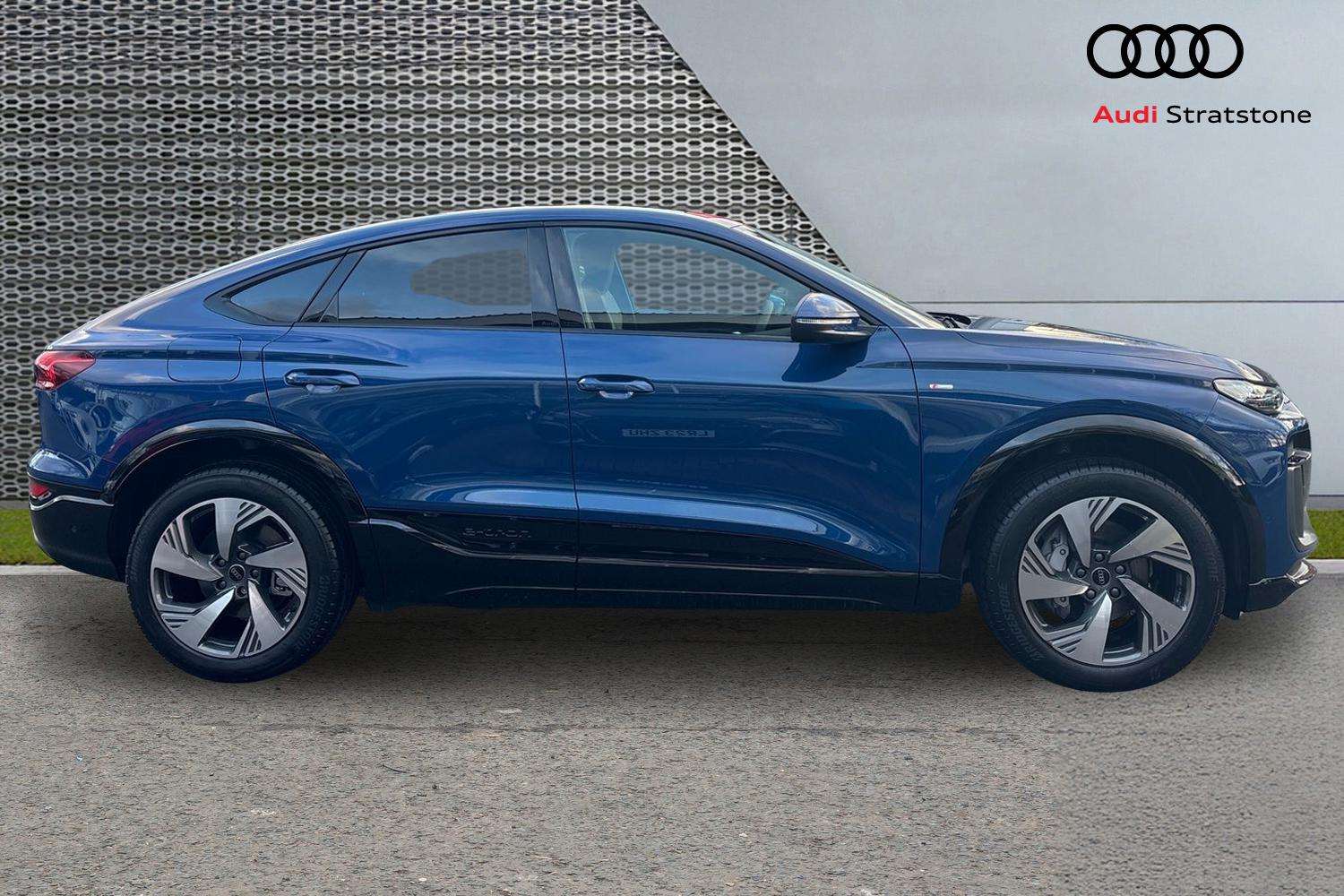 Used Audi Q6 e-tron 2025 for sale - 77270227: Photo 4