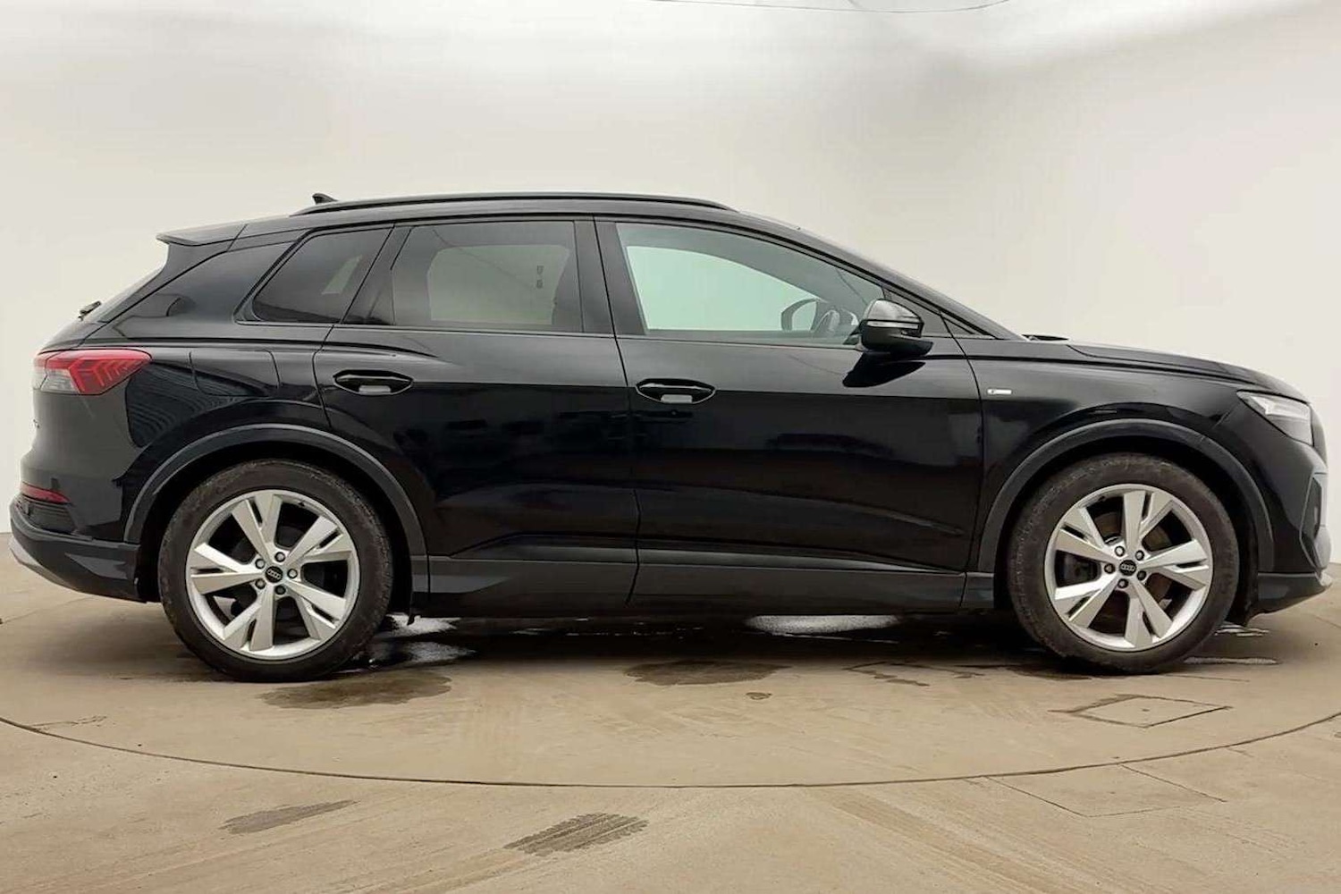 Used Audi Q4 e-tron 2022 for sale - 77361355: Photo 4