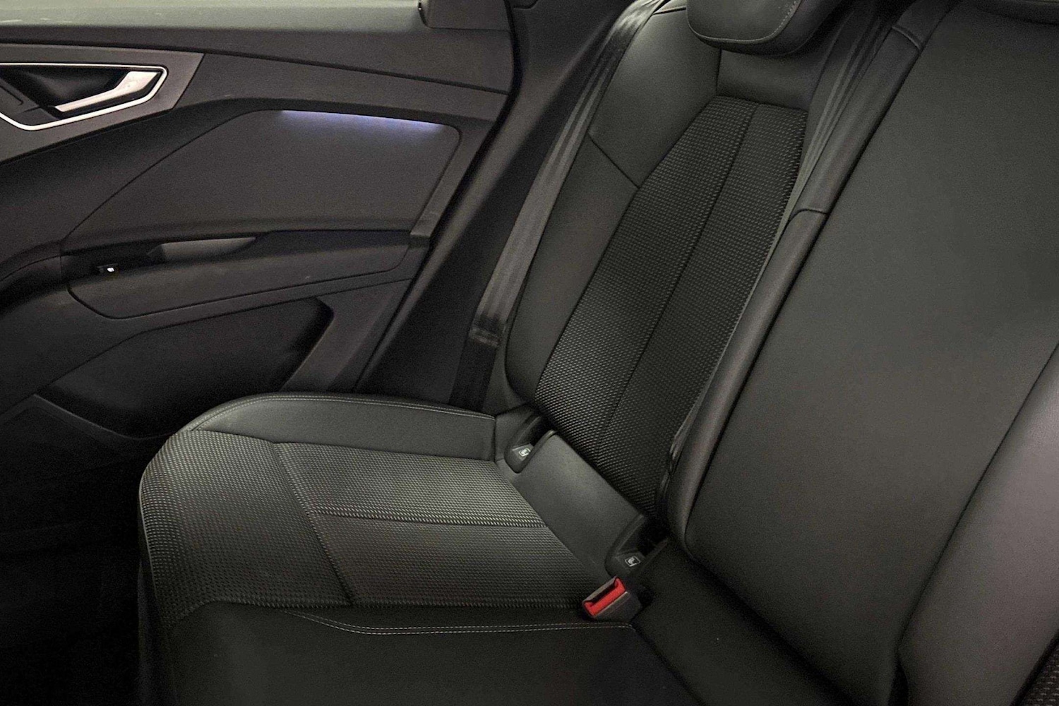 Used Audi Q4 e-tron 2022 for sale - 77361355: Photo 7