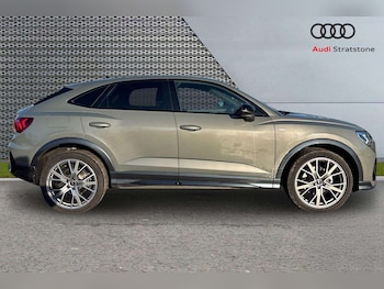 Used Audi Q3 2025 for sale - 76875701: Photo
