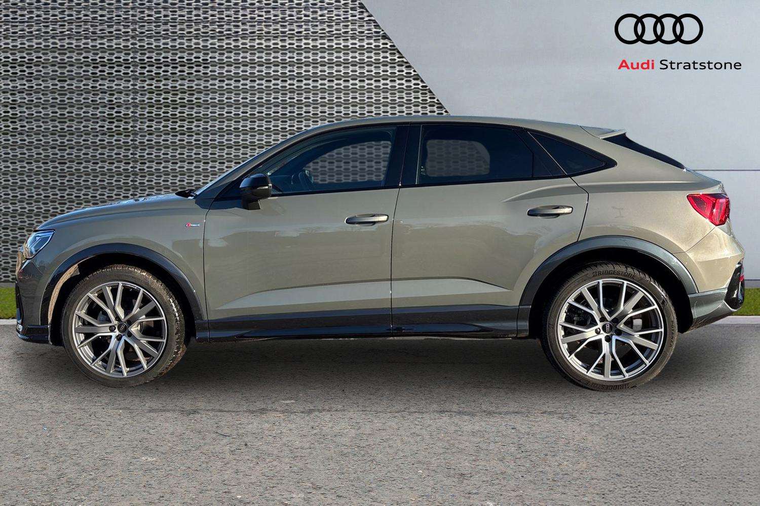 Used Audi Q3 2025 for sale - 76875701: Photo 8