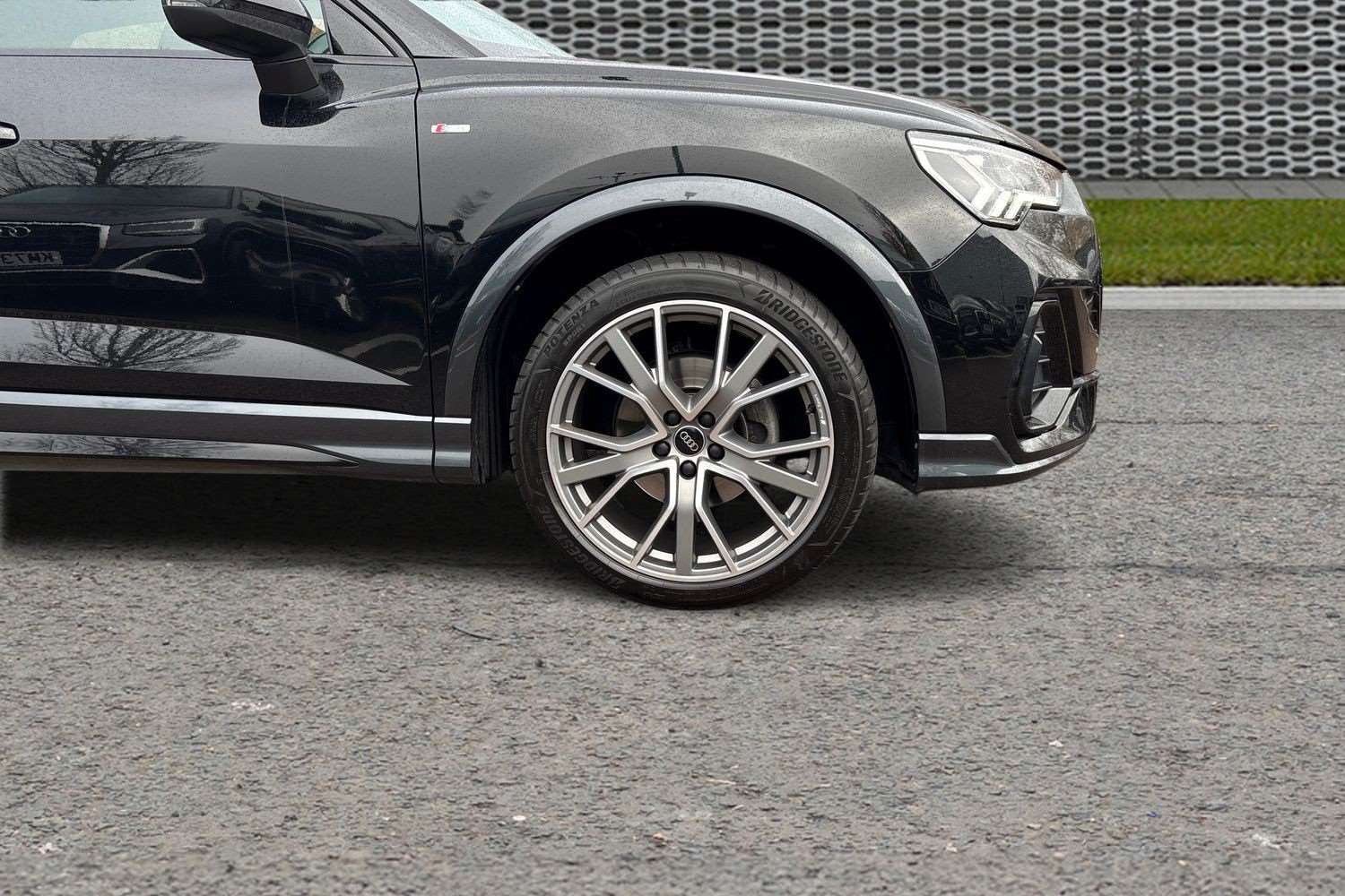 Used Audi Q3 2023 for sale - 77076643: Photo 10