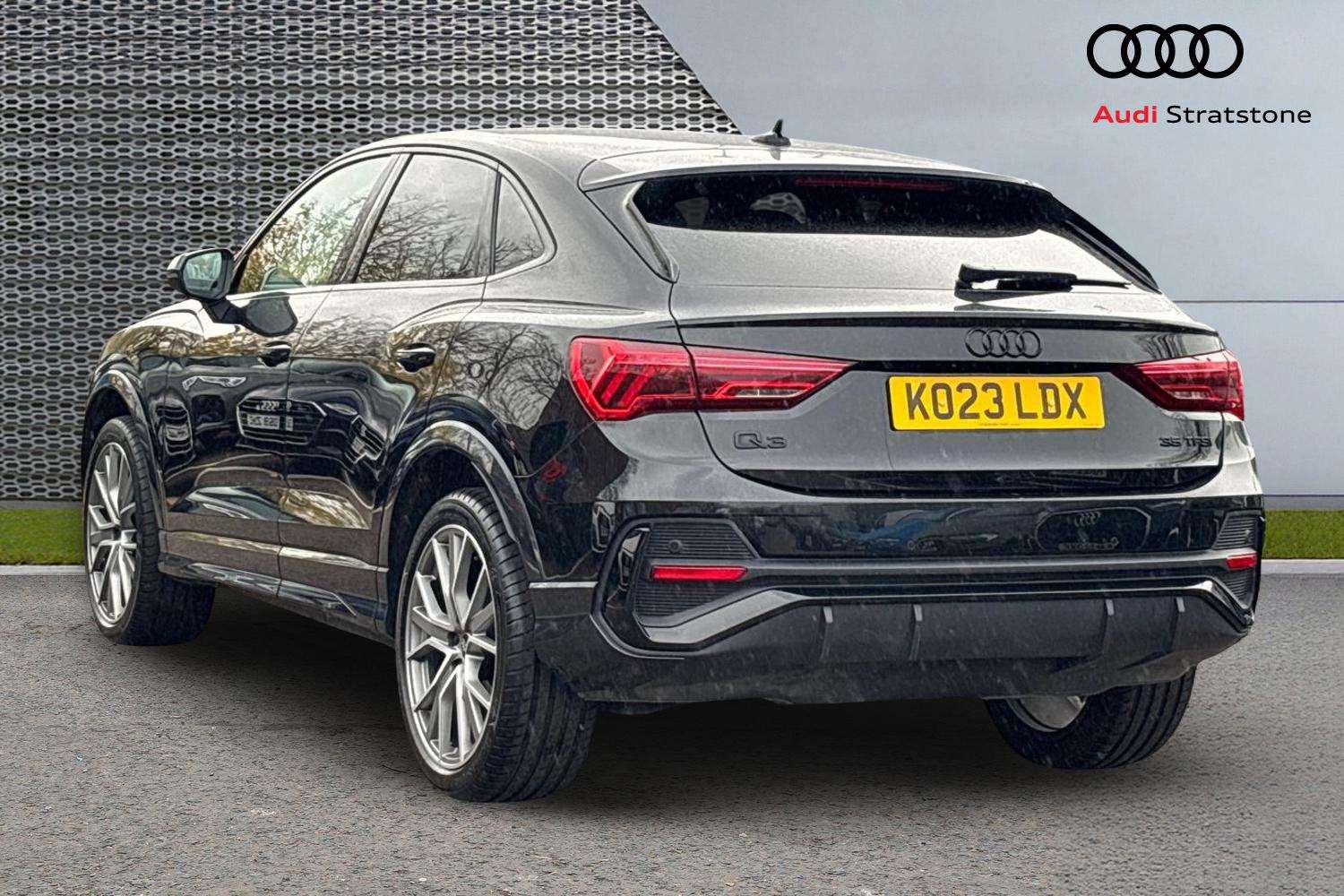 Used Audi Q3 2023 for sale - 77076643: Photo 3